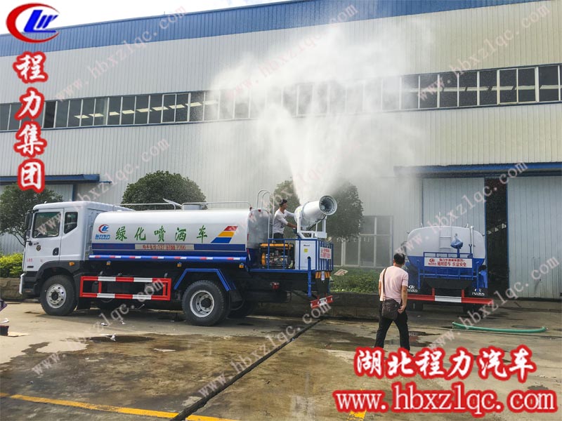 程力東風(fēng)D9灑水車-這個夏天值得入手！