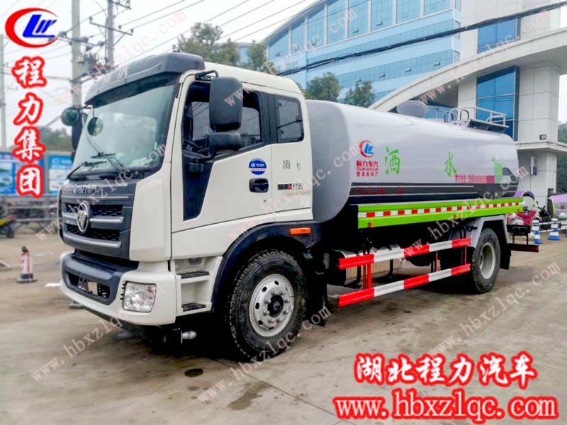 清歌一曲抒人意，朵朵紅花似我顏——程力集團灑水車綠化養(yǎng)護好幫手