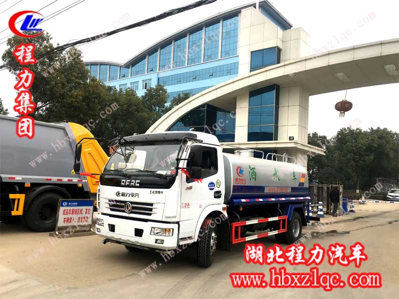 雨季，程力集團(tuán)灑水車、吸污車銷量持續(xù)走紅