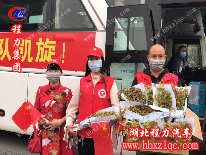 上圖為蘭花送親人，恩情永記心