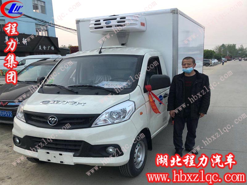 程力集團(tuán)送車(chē)師傅準(zhǔn)備出發(fā)，馬上開(kāi)往客戶(hù)所在地四川西昌