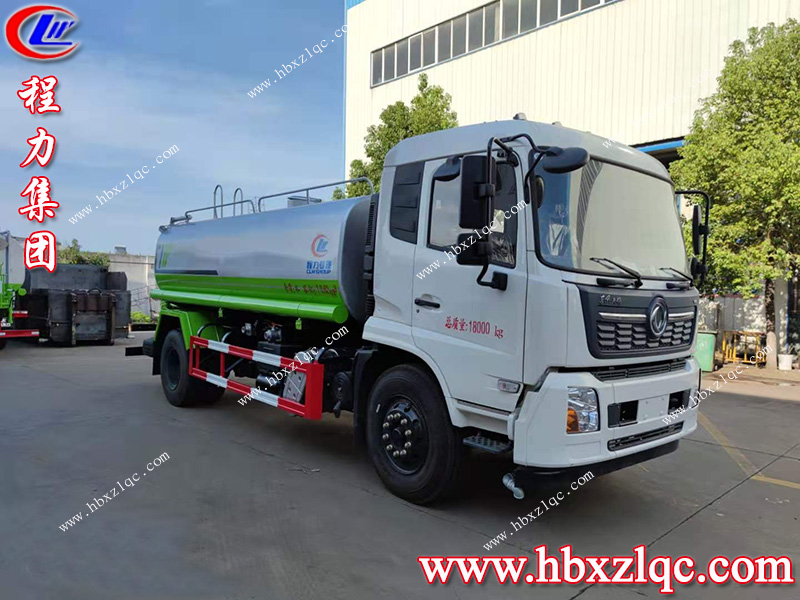 程力集團(tuán)東風(fēng)天錦灑水車重拳出擊，支持荊州市政建設(shè)工程