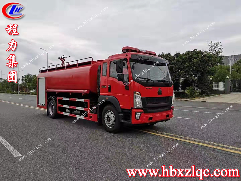 程力集團(tuán)消防灑水車(chē)，一車(chē)能頂多輛車(chē)