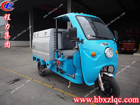 伸縮靈活，可360°旋轉(zhuǎn)，程力牌三輪高壓清洗車(chē)實(shí)現(xiàn)無(wú)死角清洗作業(yè)